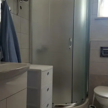 Nicole Apartament *